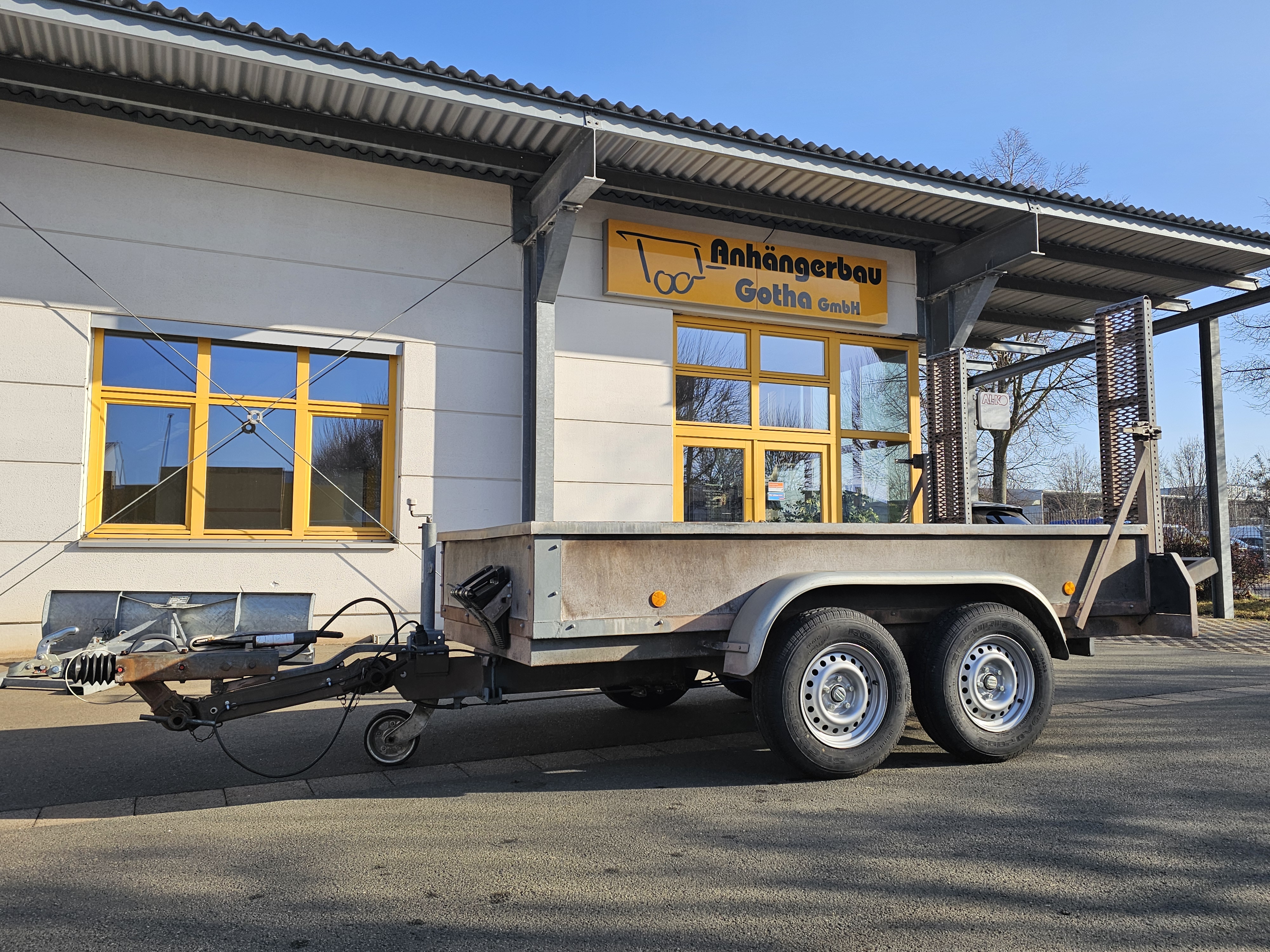 Tandem-Tieflader für Maschinentransporte